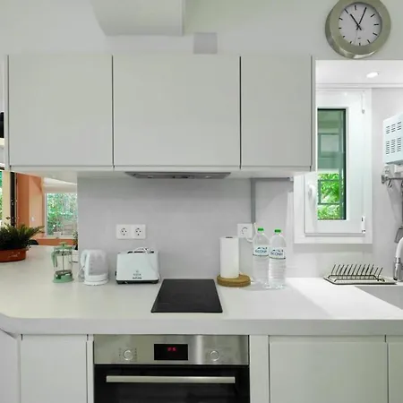 Gly3 65m2 Sunshine Oasis In Glyfada 아파트 아테네